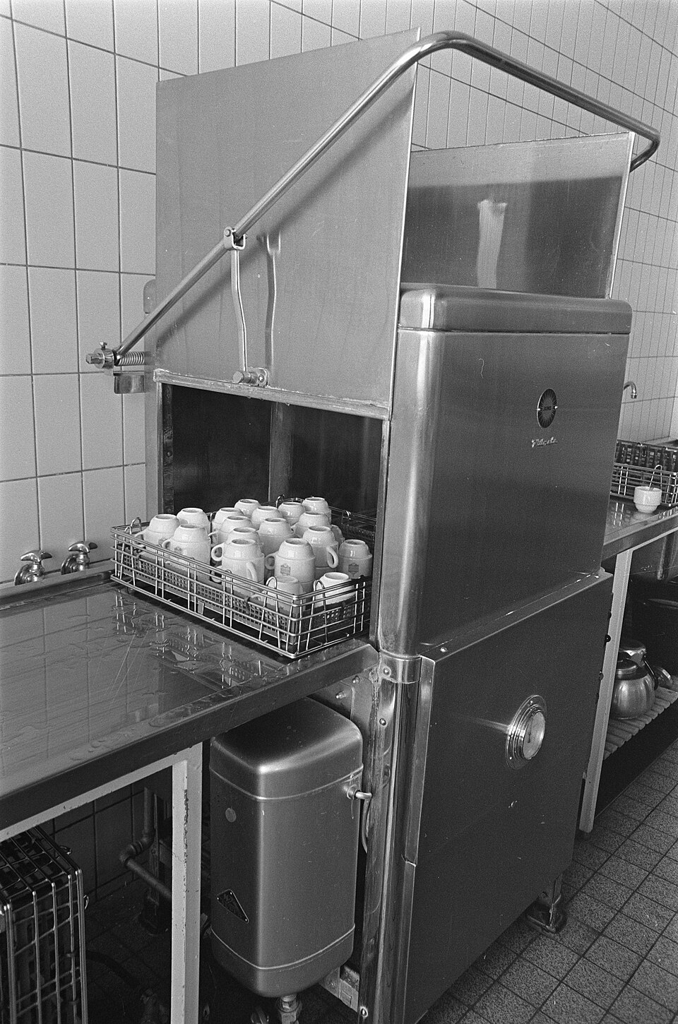 Commercial Dishwasher